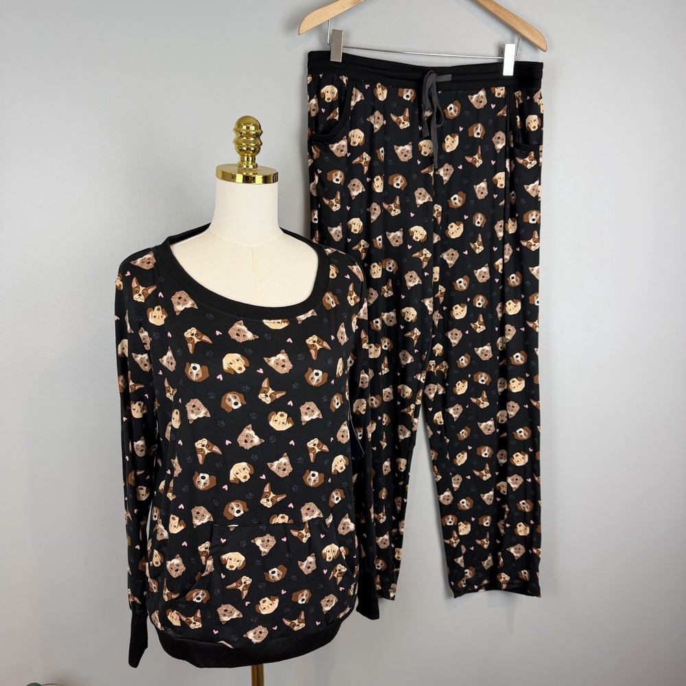 PILLOW TALK Dog Print Soft Pajama Set Size Medium Top, Size Large Bottoms NWT